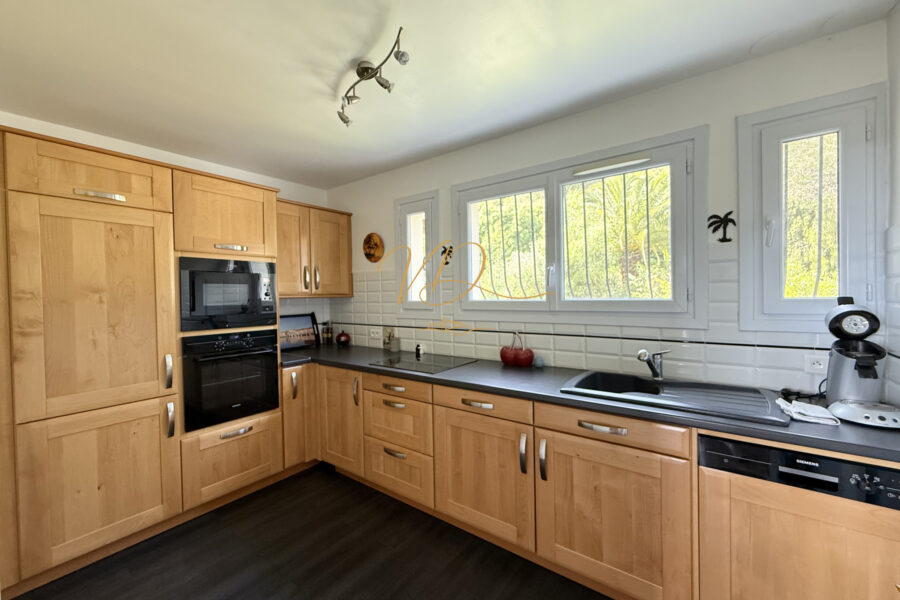 Maison à vendre à La croix-valmer — Vue mer — photo 12