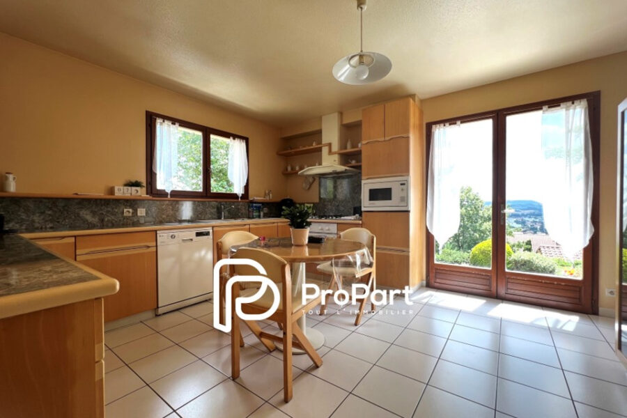 Maison à vendre à Cournon-d&rsquo;auvergne — Vue sur la ville — photo 7