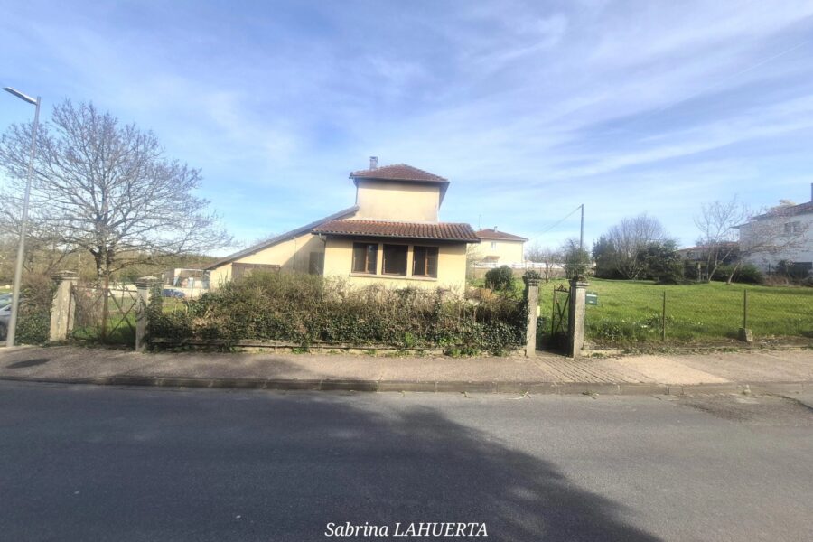 Maison à vendre à Eauze — Vue sur la ville — photo 6