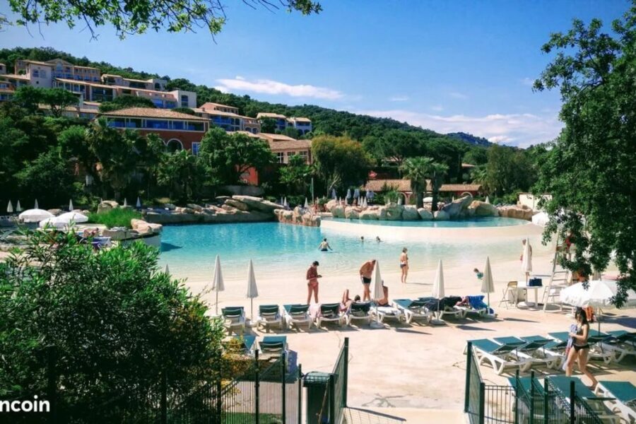 Maison à vendre à Grimaud — Vue parc & jardin — photo 23