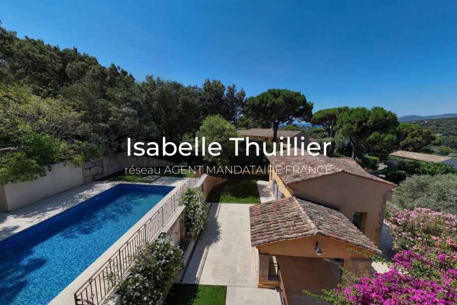 Maison à vendre à La croix-valmer — Vue montagne — photo 3