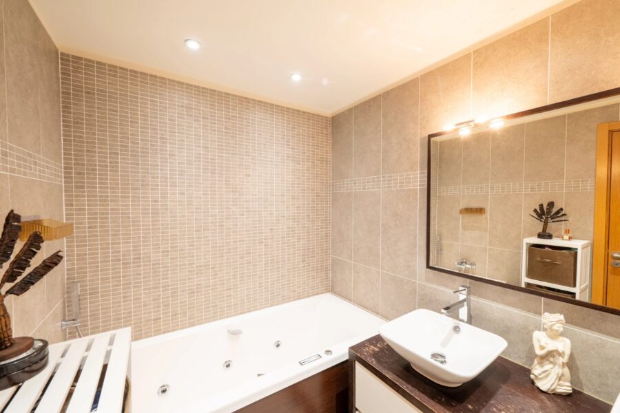 Appartement à vendre à Saint-raphaël — Vue parc & jardin — photo 8