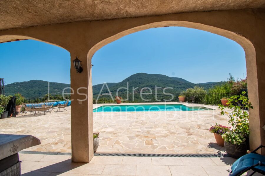 Maison à vendre à Les adrets-de-l&rsquo;estérel — Vue montagne — photo 16