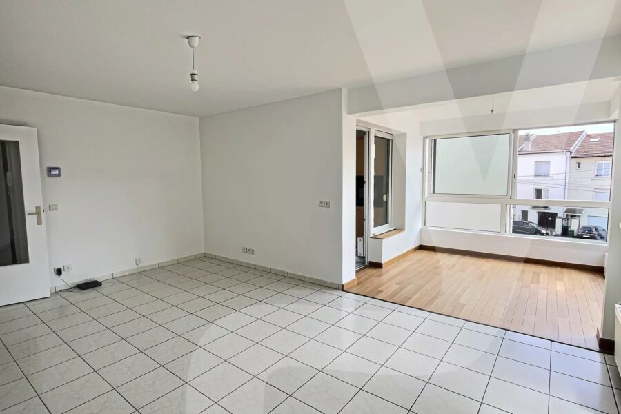Appartement à vendre à Saint-max — Vue sur la ville — photo 3