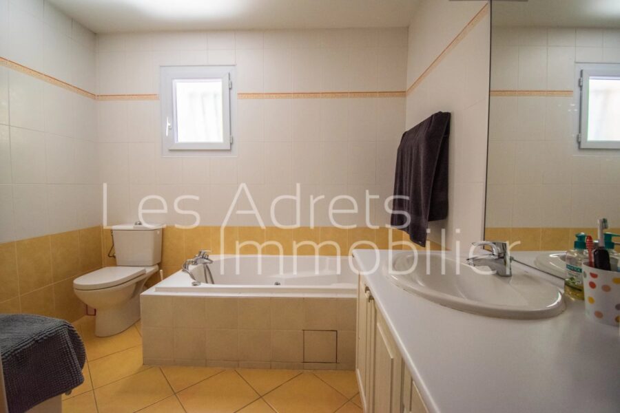 Maison à vendre à Les adrets-de-l&rsquo;estérel — Vue montagne — photo 17