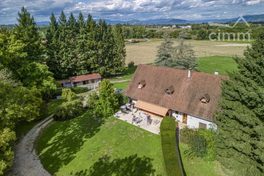 Maison à vendre à Les abrets en dauphiné — Vue montagne — photo 34