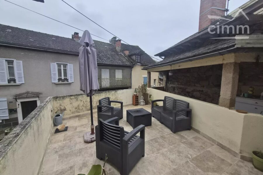 Maison à vendre à Najac — Vue sur la ville — photo 4