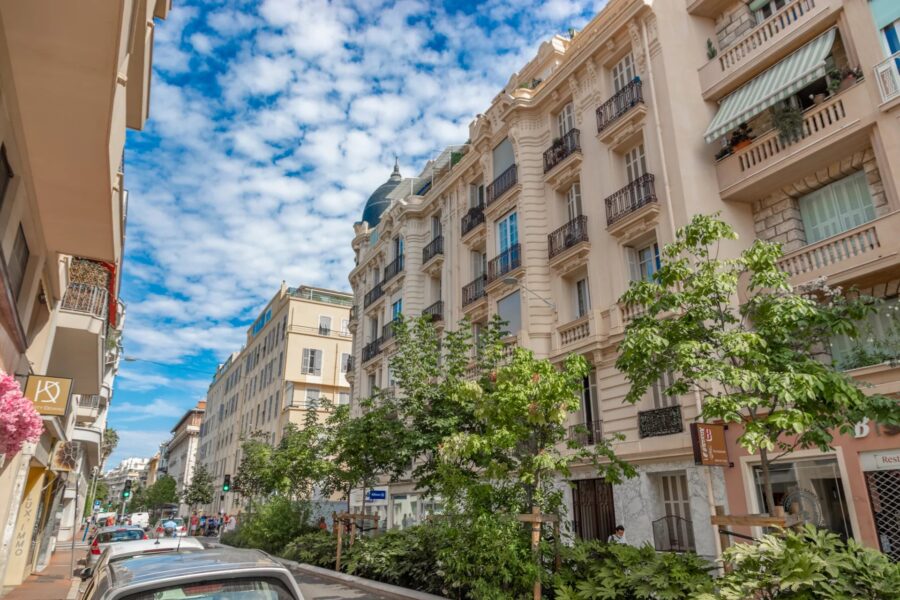 Appartement à louer à Nice — Vue sur la ville — photo 2