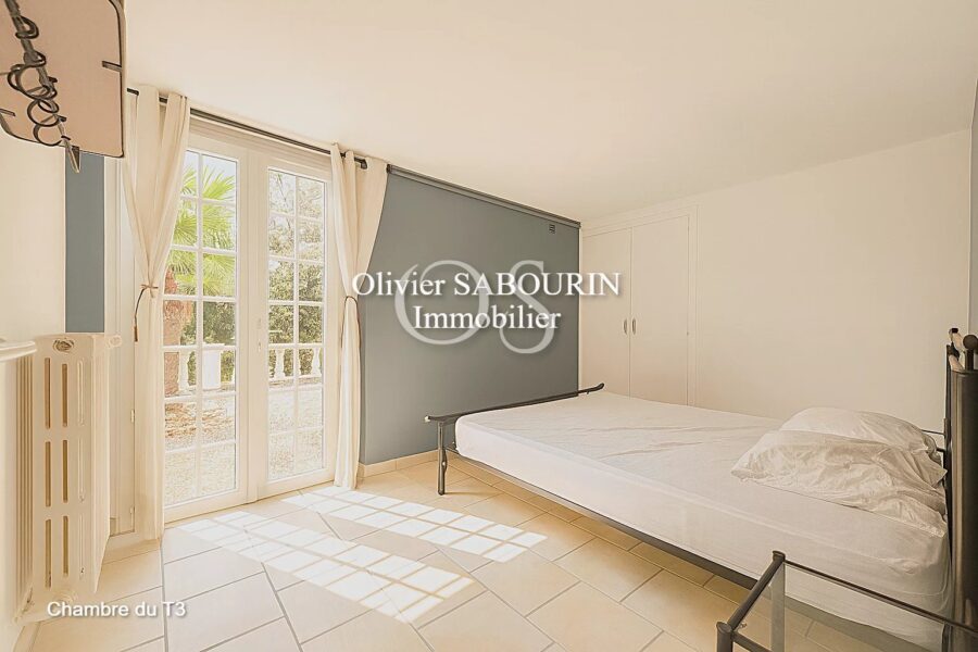 Maison à vendre à Trans-en-provence — Vue parc & jardin — photo 1