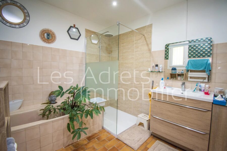 Maison à vendre à Les adrets-de-l&rsquo;estérel — Vue montagne — photo 14