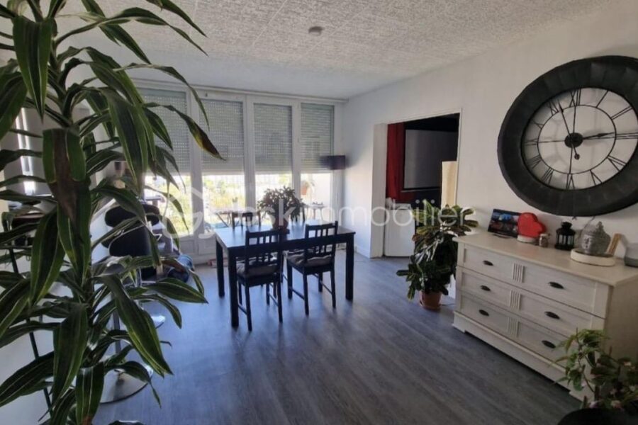 Appartement à vendre à Epinay sur seine — Vue sur la ville — photo 2