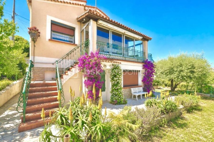 Maison à vendre à Mandelieu la napoule — Vue mer — photo 2