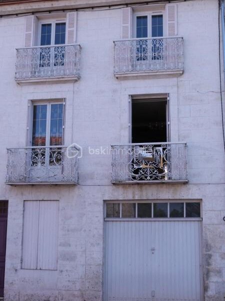Maison à vendre à Riberac — Vue dégagée — photo 2