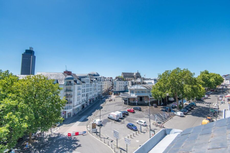 Appartement à vendre à Nantes — Vue sur la ville — photo 1