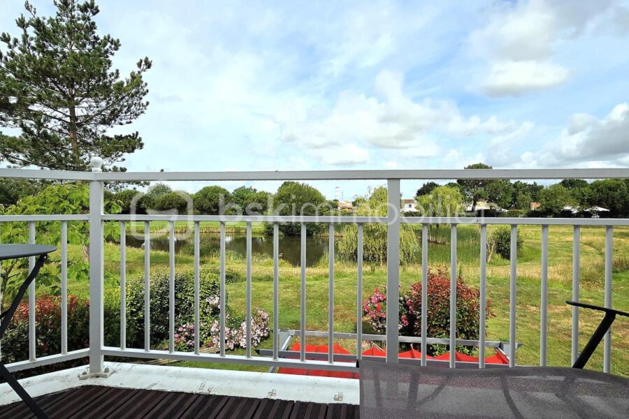 Maison à vendre à L aiguillon sur vie — Vue bassin — photo 2