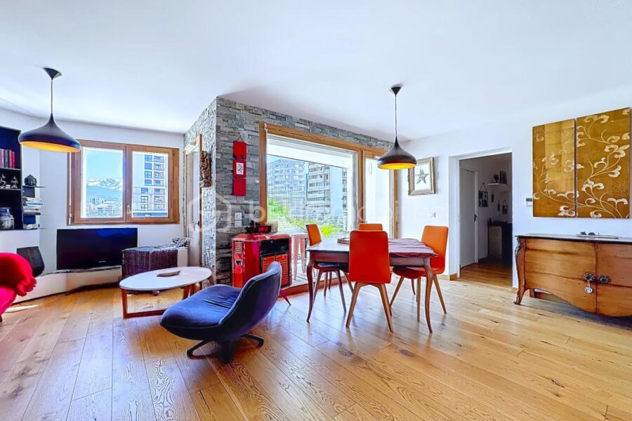 Appartement à vendre à Grenoble — Vue sur la ville — photo 2