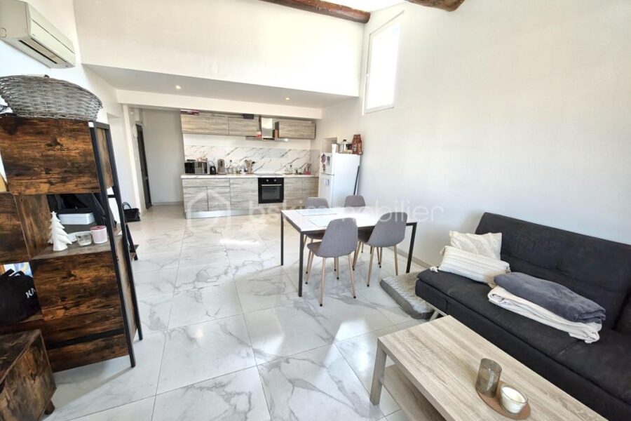 Appartement à vendre à Nimes — Vue sur la ville — photo 2