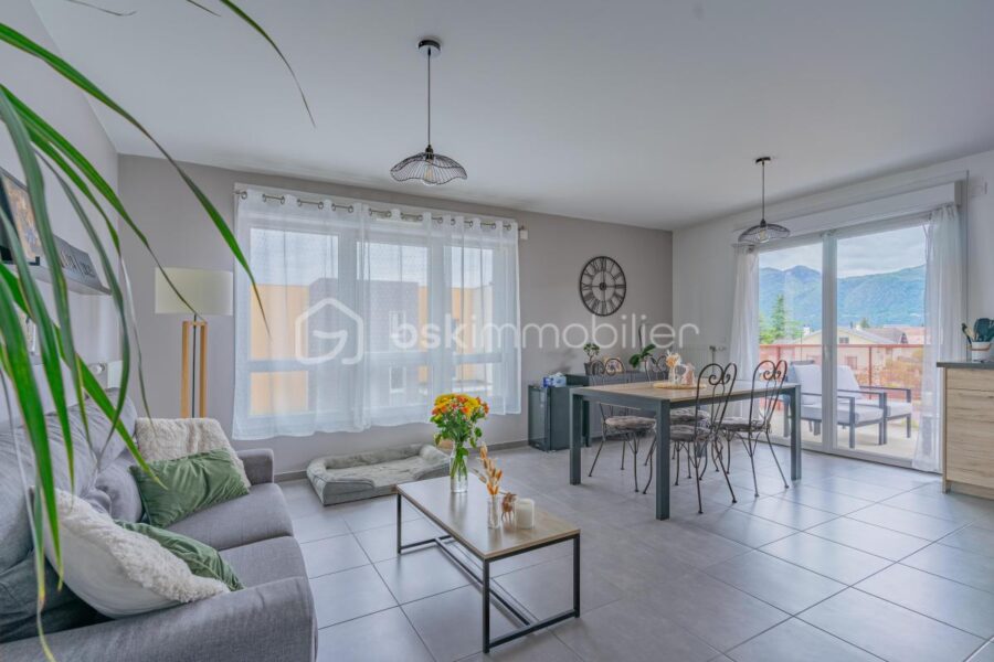 Appartement à vendre à Aix les bains — Vue montagne — photo 2