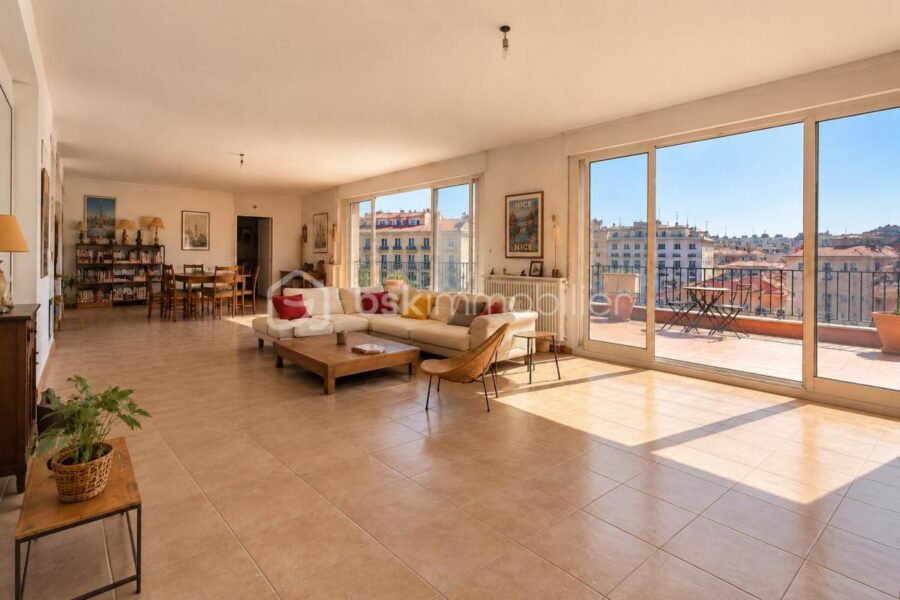 Appartement à vendre à Nice — Vue sur la ville — photo 2
