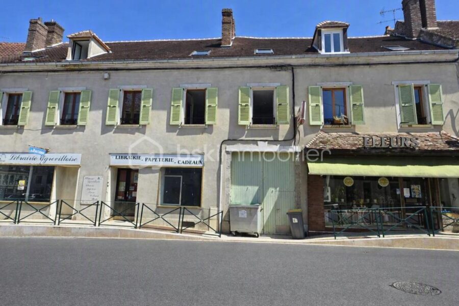 Appartement à vendre à Egreville — Vue monument — photo 2