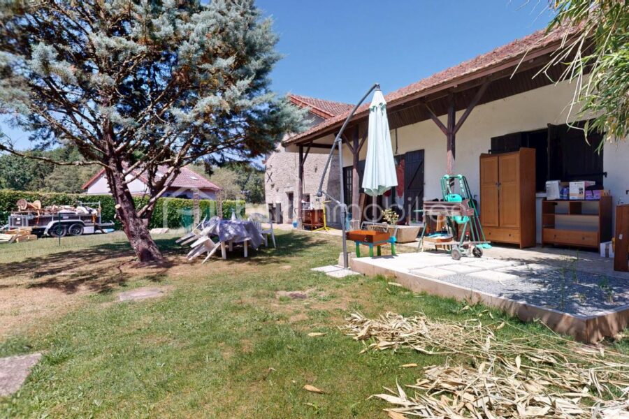 Maison à vendre à Saint martin terressus — Vue dégagée — photo 2