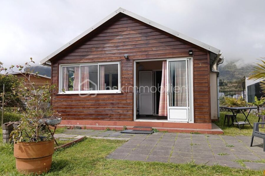 Maison à vendre à Saint benoit — Vue montagne — photo 3