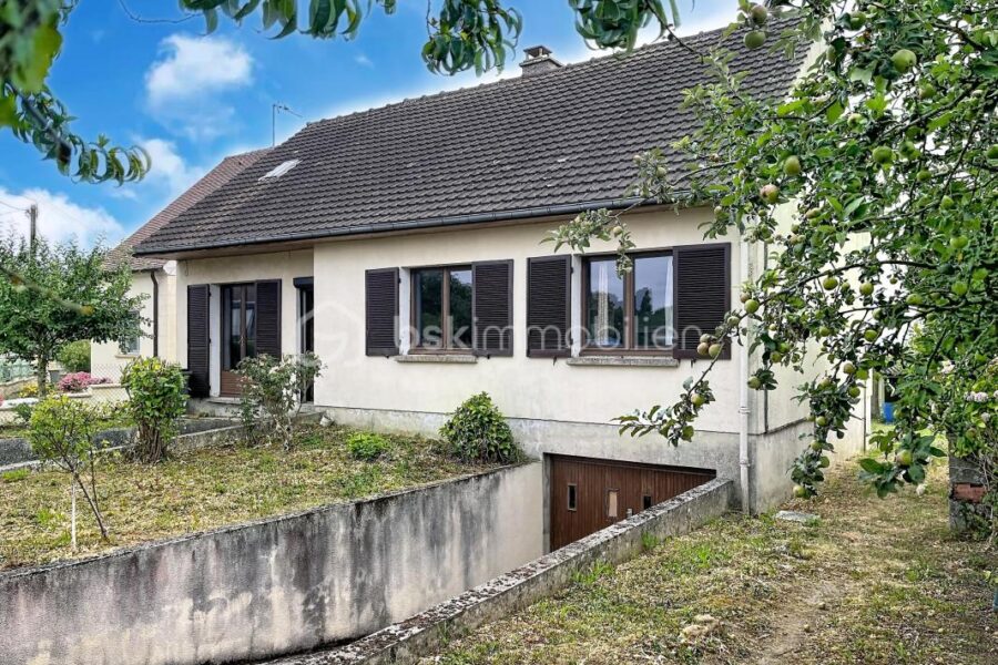 Maison à vendre à Crepy — Vue dégagée — photo 2