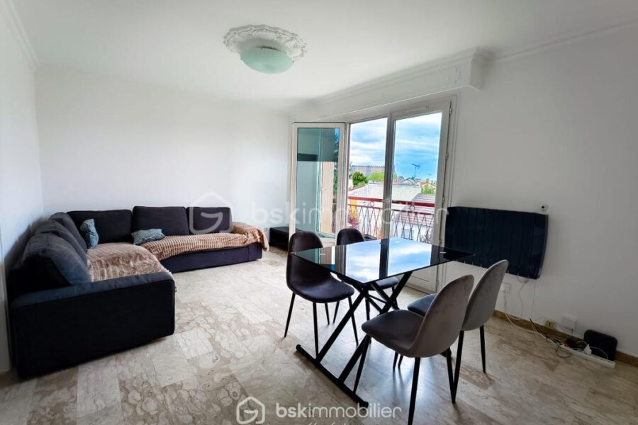 Appartement à vendre à Drancy — Vue sur la ville — photo 2