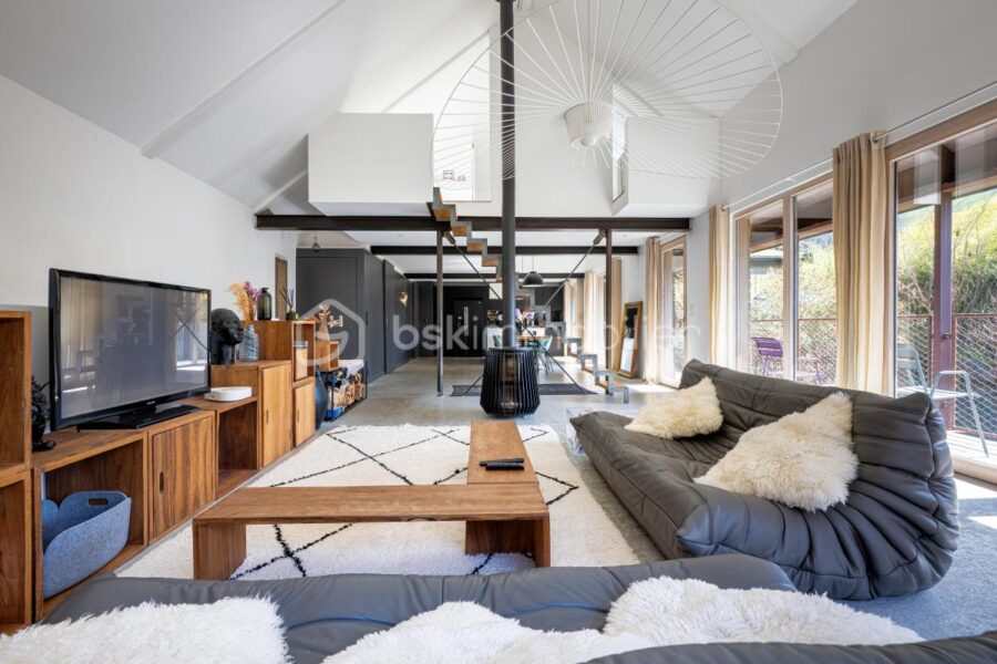 Maison à vendre à Dingy saint clair — Vue montagne — photo 2