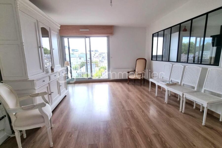 Appartement à vendre à La riche — Vue sur la ville — photo 3