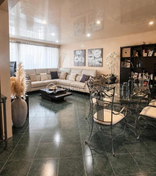 Appartement à vendre à Sarcelles — Vue sur la ville — photo 2