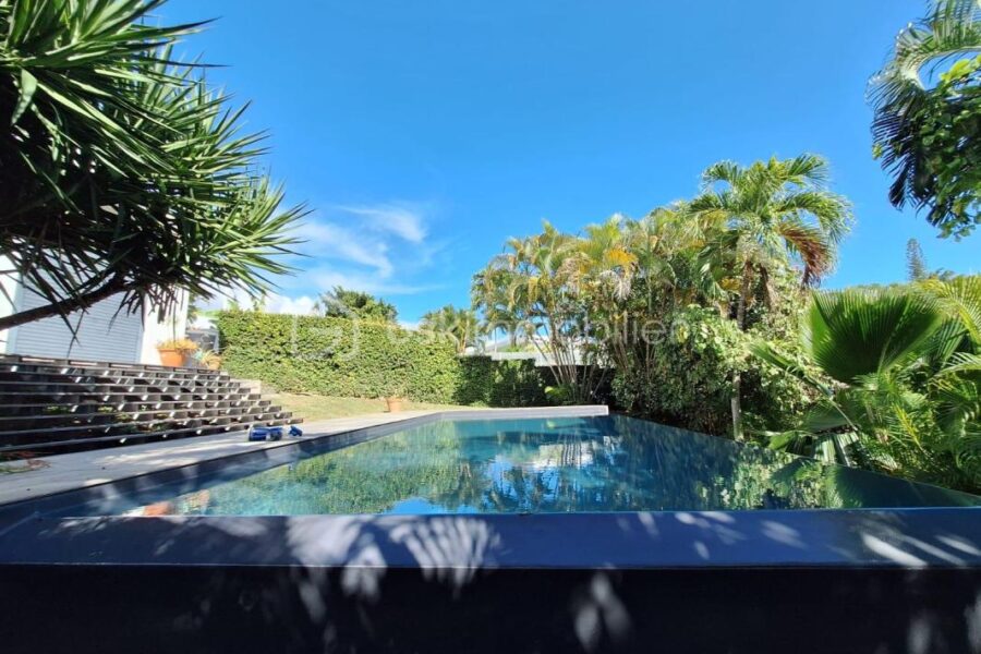 Maison à vendre à Le gosier — Vue mer — photo 2
