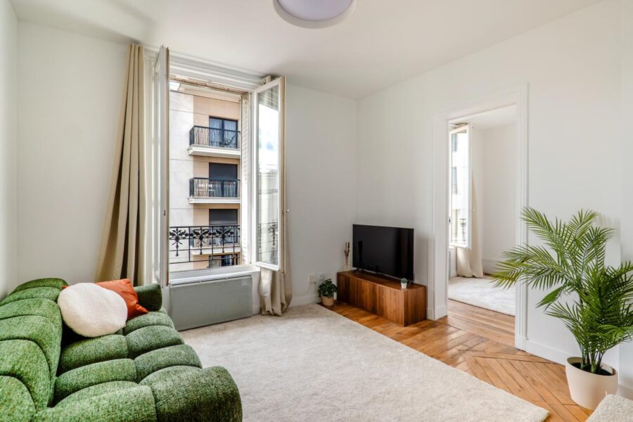 Appartement à vendre à Suresnes — Vue sur la ville — photo 2