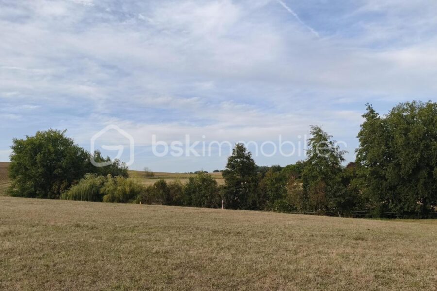 Terrain à vendre à Villemur sur tarn — Vue dégagée — photo 1