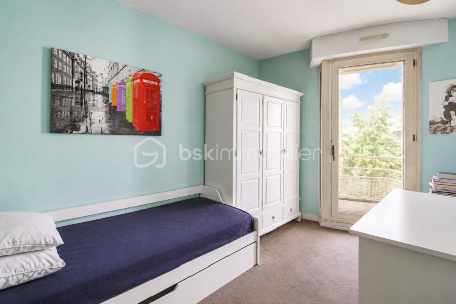 Appartement à vendre à Paris 15e arrondissement — Vue sur la ville — photo 10