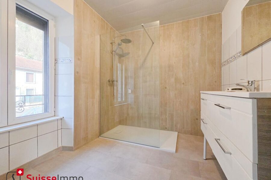 Maison à vendre à L isle sur le doubs — Vue fleuve — photo 10