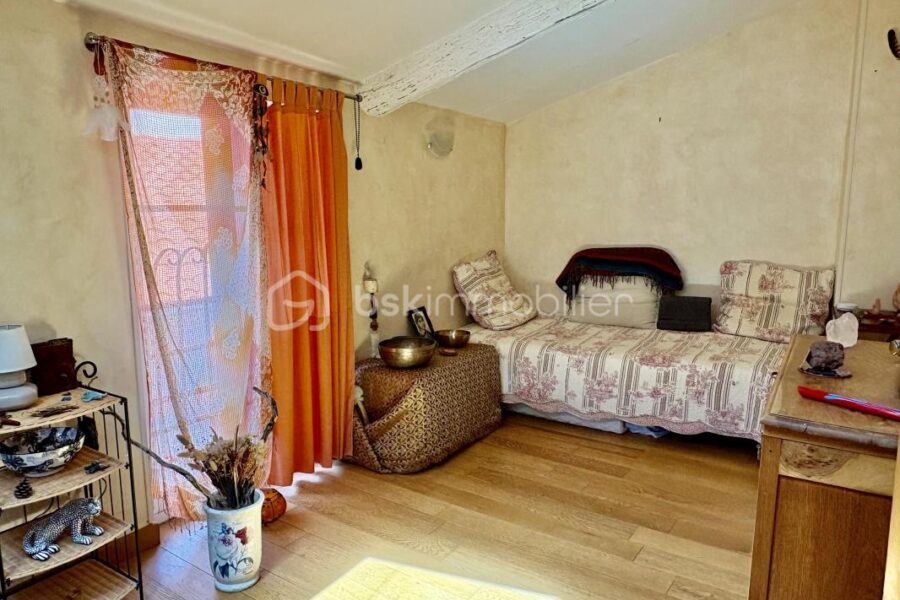 Maison à vendre à Cucugnan — Vue sur la ville — photo 12