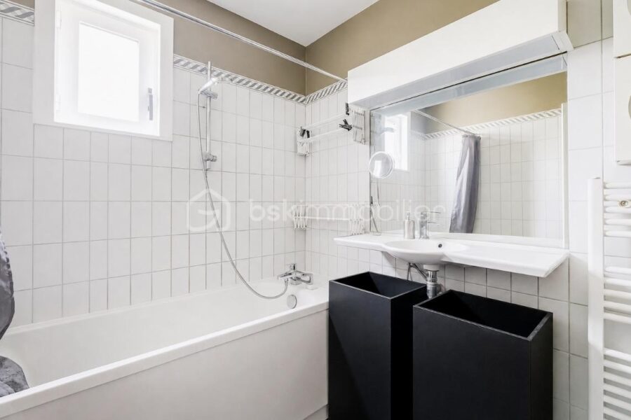 Appartement à vendre à Paris 15e arrondissement — Vue sur la ville — photo 11