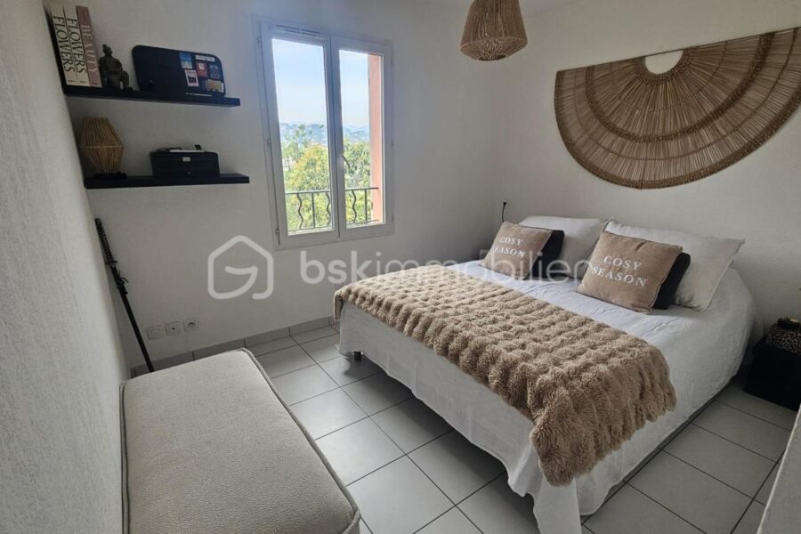 Maison à vendre à La trinite — Vue montagne — photo 11