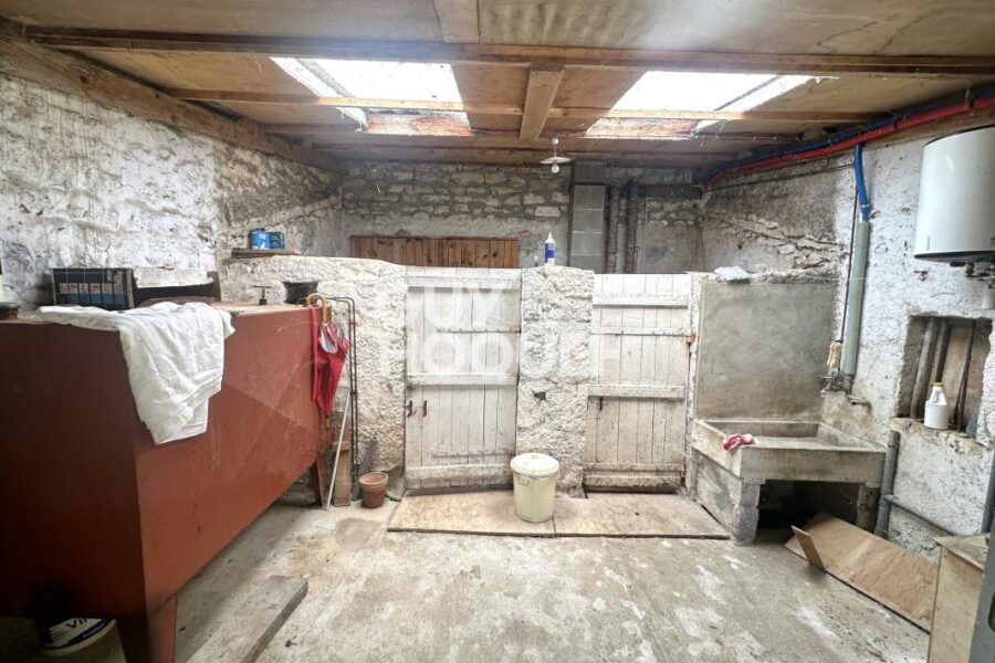 Maison à vendre à Fontenay le comte — Vue dégagée — photo 11