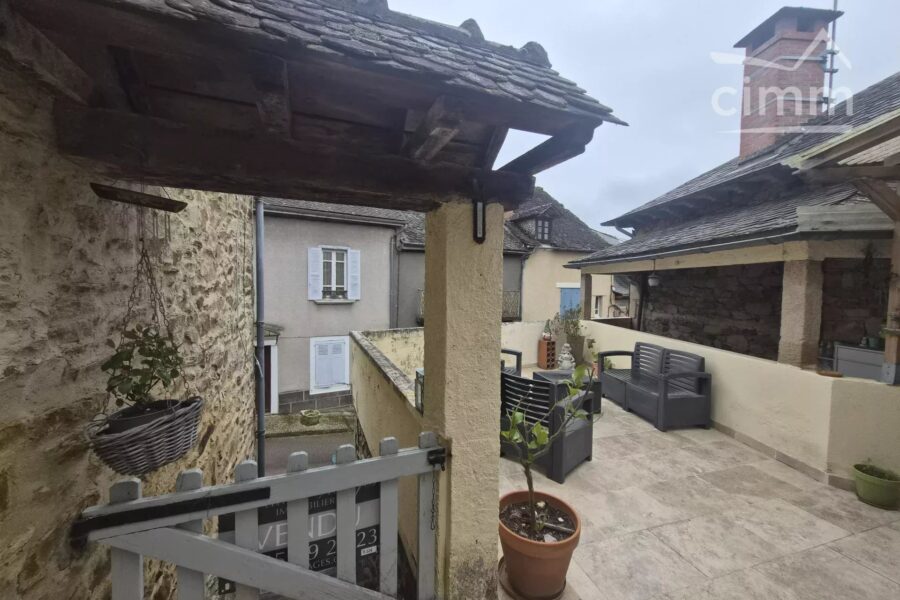 Maison à vendre à Najac — Vue sur la ville — photo 3