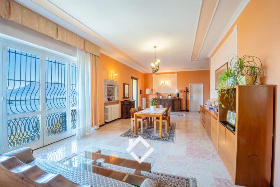Maison à vendre à Stresa — Vue lac — photo 9