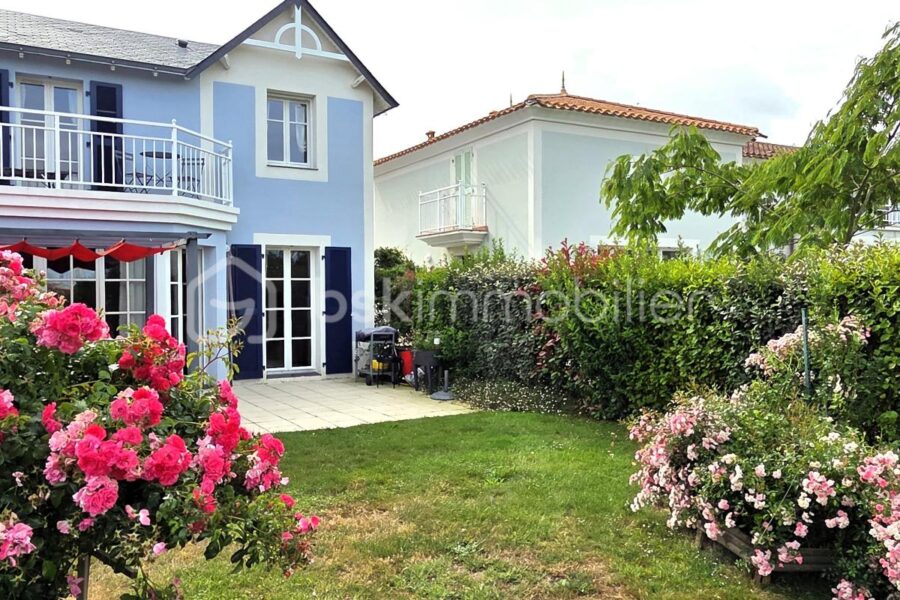 Maison à vendre à L aiguillon sur vie — Vue bassin — photo 12