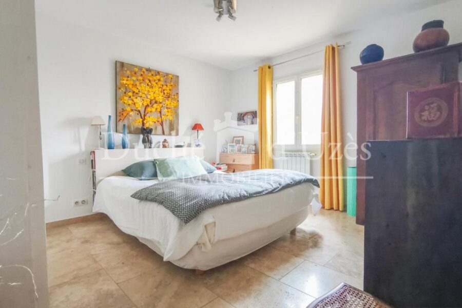 Maison à vendre à Uzes — Vue parc & jardin — photo 12