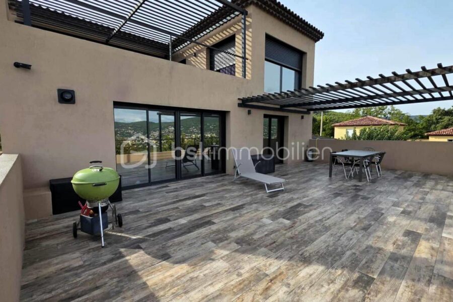 Maison à vendre à Draguignan — Vue sur la ville — photo 12