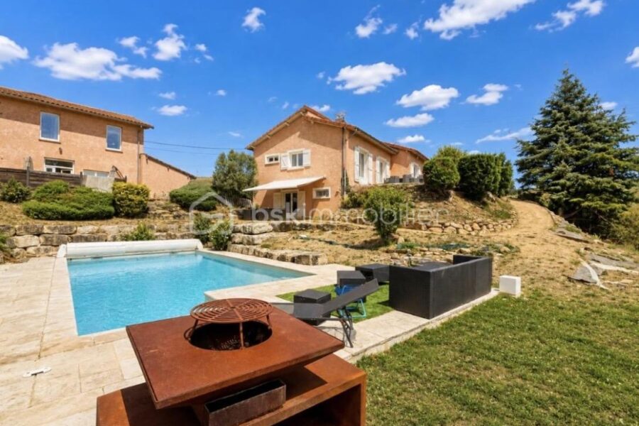 Maison à vendre à Val d oingt — Vue nature — photo 12
