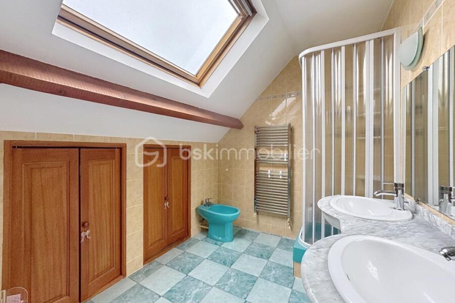 Maison à vendre à Thorigny sur marne — Vue parc & jardin — photo 12