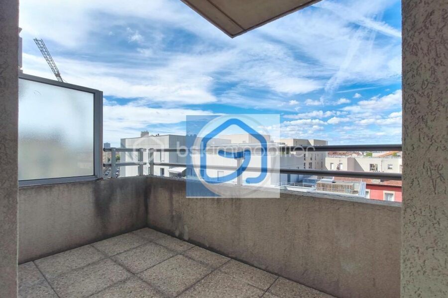 Appartement à vendre à Villeurbanne — Vue sur la ville — photo 12