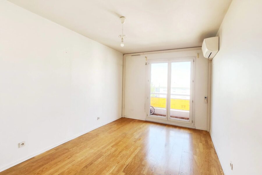 Appartement à vendre à Villeurbanne — Vue sur la ville — photo 13