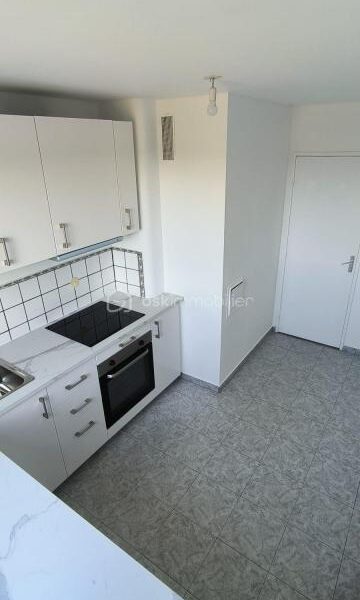 Appartement à vendre à Neuilly sur marne — Vue sur la ville — photo 14